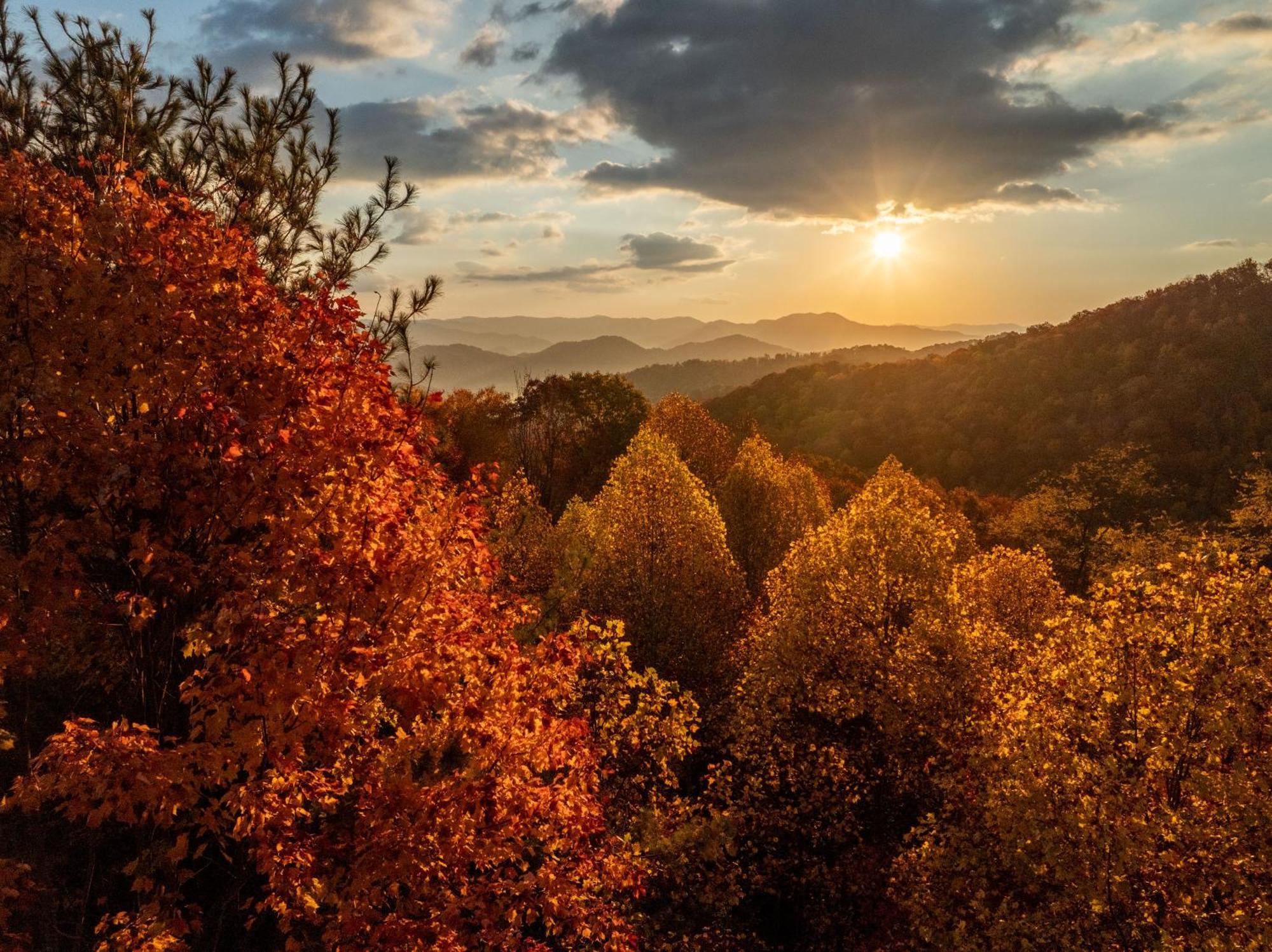 Elk & Embers Mountain Hideaway Hotel Waynesville Luaran gambar
