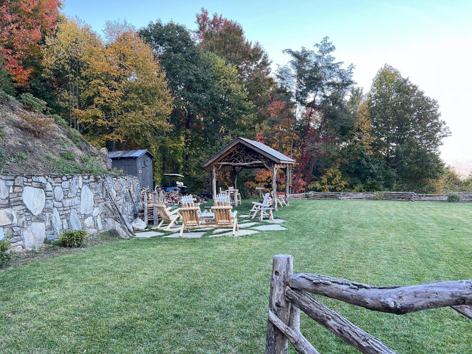 Elk & Embers Mountain Hideaway Hotel Waynesville Luaran gambar